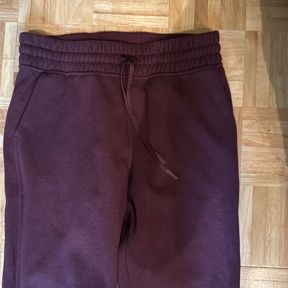 Lululemon plush timer jogger pants size 8 - Picture 6 of 8